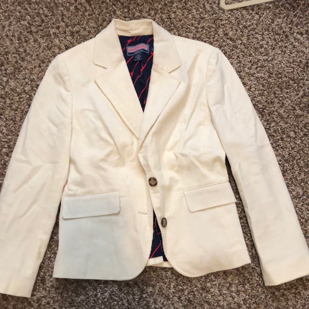Cream vineyard vines blazer